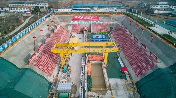 中铁装备“水投2号”“水投3号”盾构机同步始发
